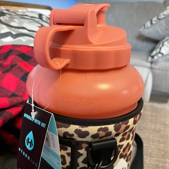 HYDROJUG Pink Water Bottle w/ Leopard Print Sleeve and Carrying Strap - Picture 7 of 8